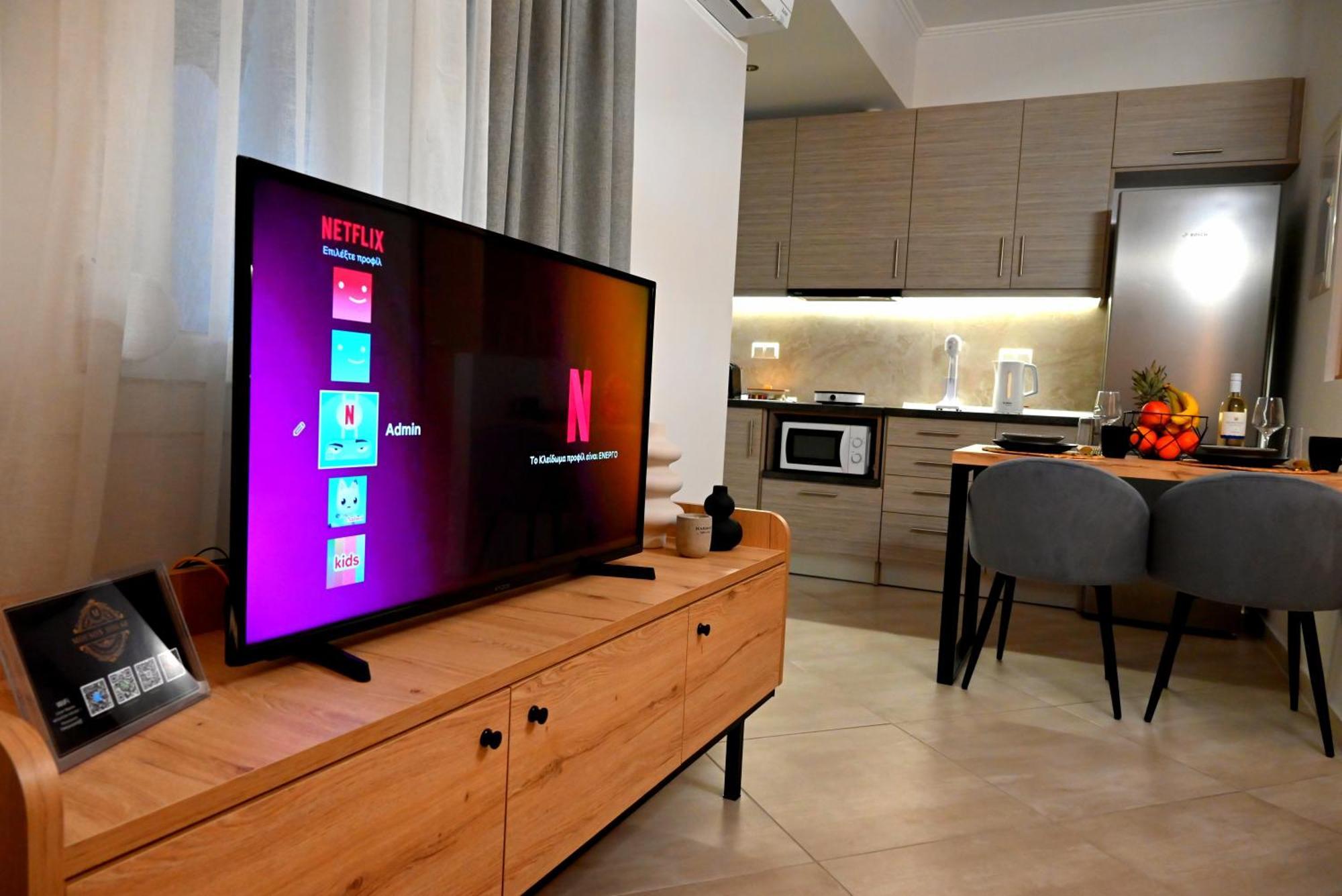Mouson Luxury Suite With Free Private Parking Kavala Exterior photo