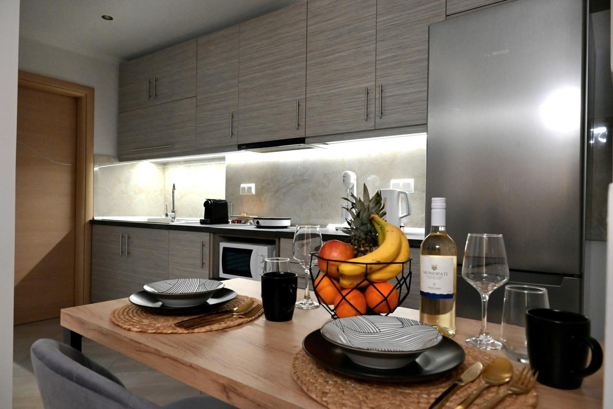 Mouson Luxury Suite With Free Private Parking Kavala Exterior photo