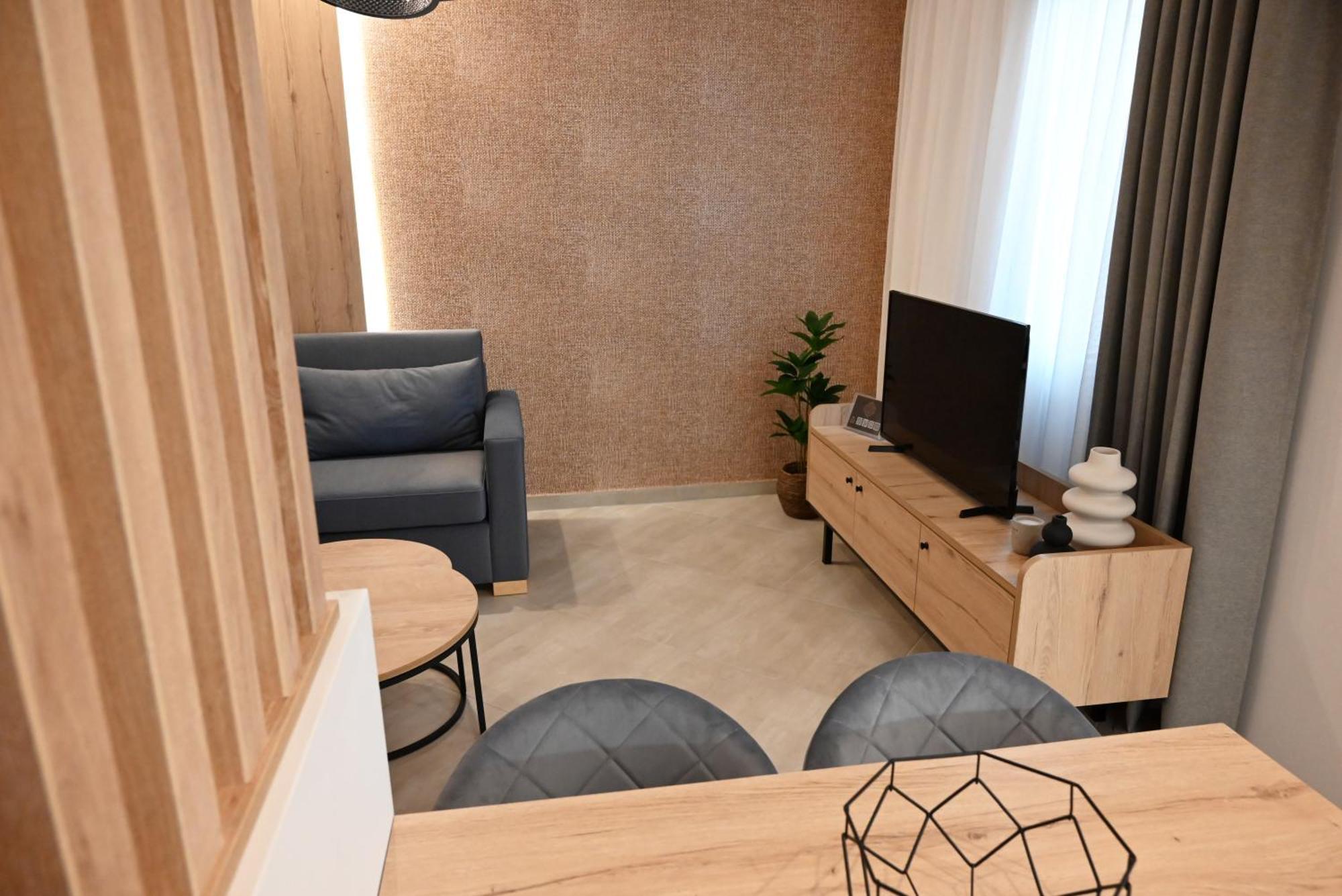 Mouson Luxury Suite With Free Private Parking Kavala Exterior photo