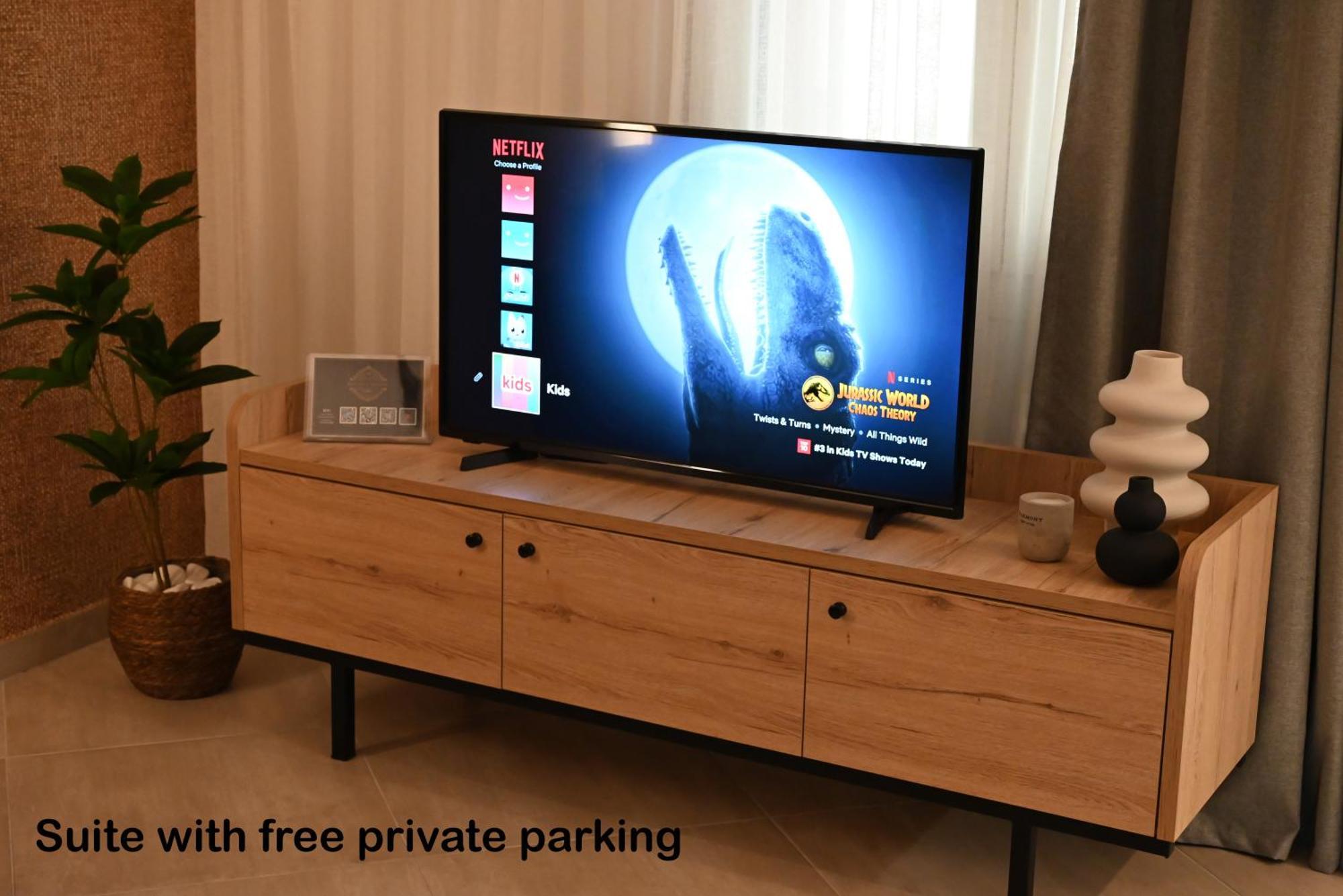 Mouson Luxury Suite With Free Private Parking Kavala Exterior photo