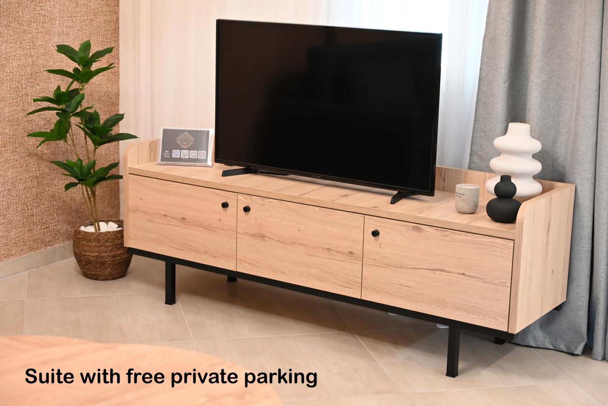 Mouson Luxury Suite With Free Private Parking Kavala Exterior photo